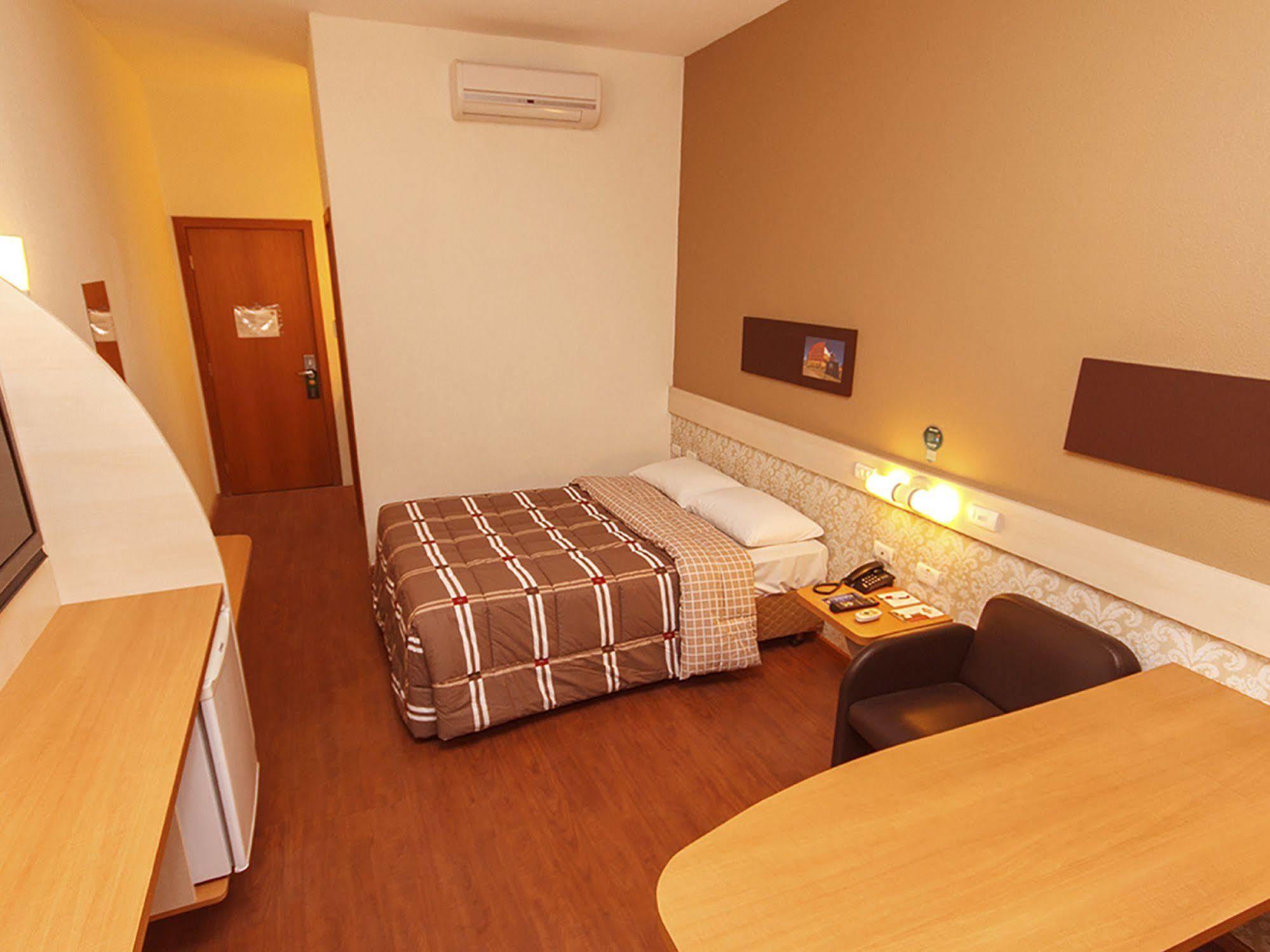 Hotel 10 Ponta Grossa Ponta Grossa  Bagian luar foto