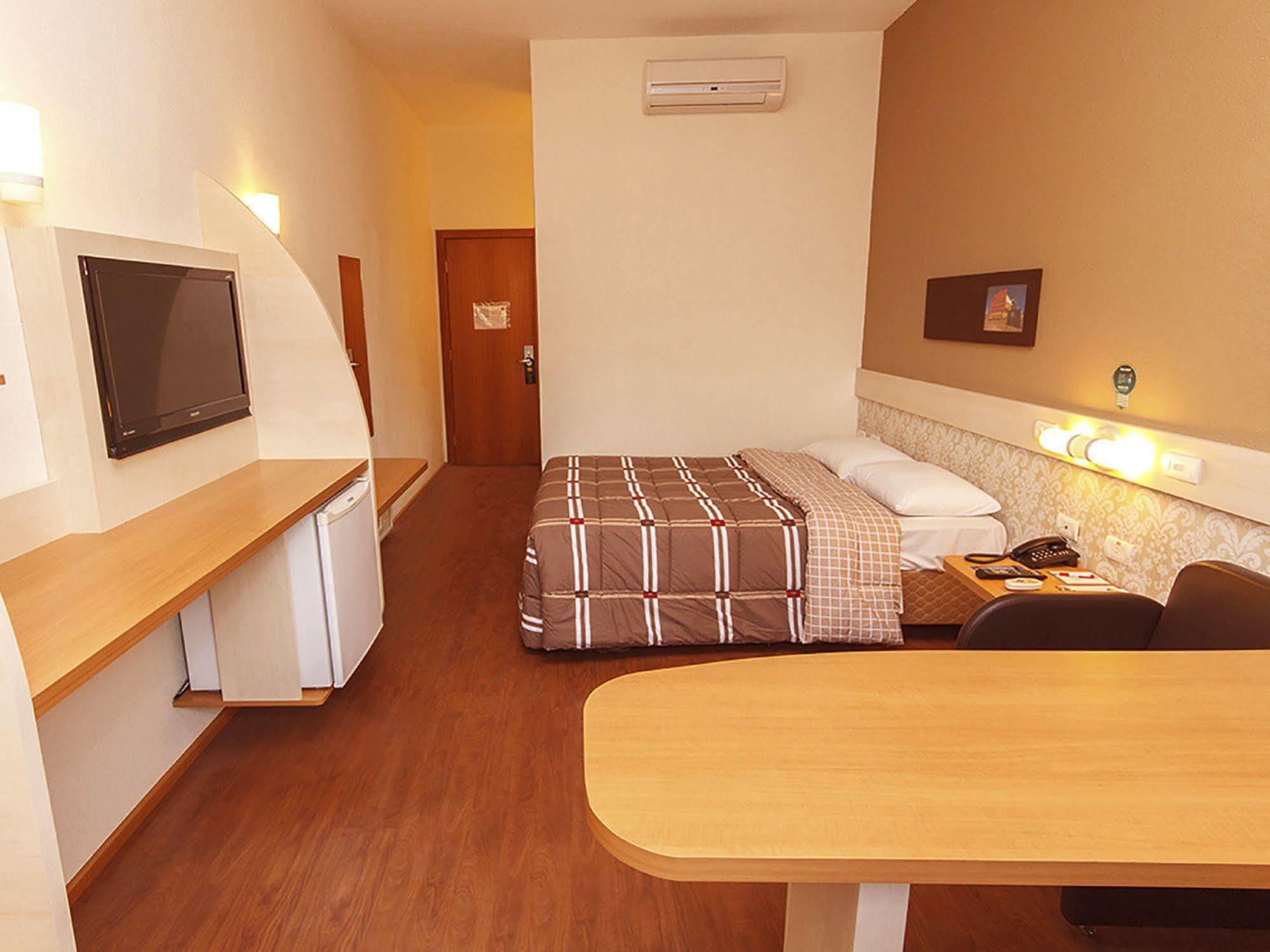 Hotel 10 Ponta Grossa Ponta Grossa  Bagian luar foto